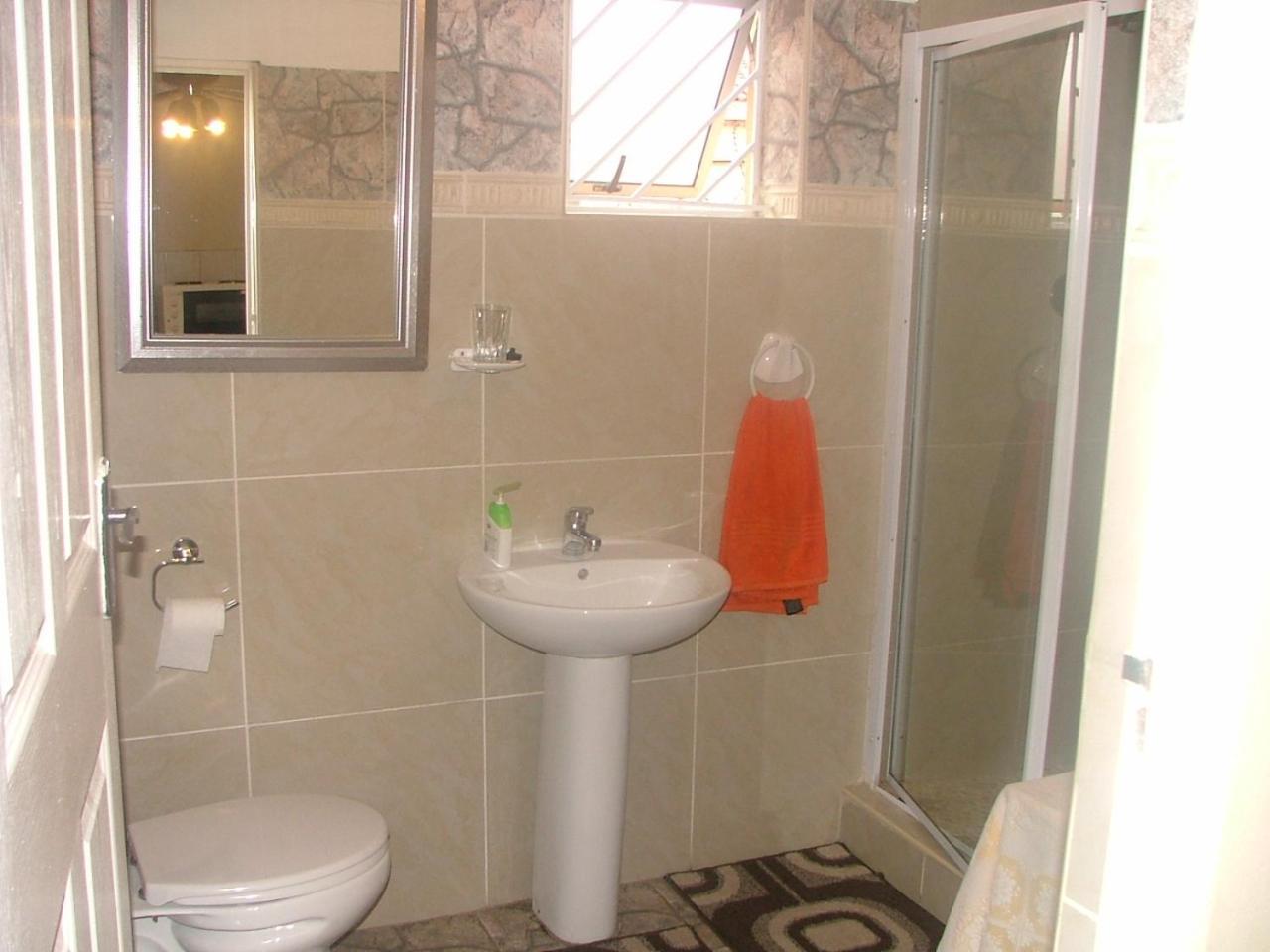 Mbalentle Guesthouse Bishop Lavis Zewnętrze zdjęcie